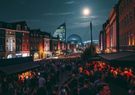Hamburg bei Nacht: Clubs, Bars und Geheimspots für Nachtschwärmer